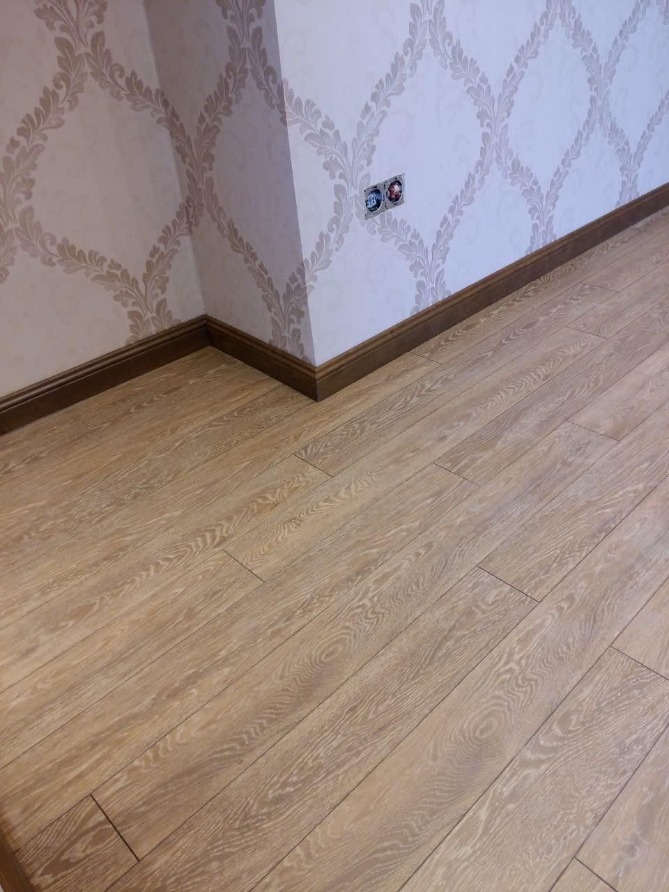 نصب نصاب فروش قرنیز پارکت نبشی تاشو تعمیرات تضمینی|خدمات پیشه و مهارت|اصفهان, ملک‌شهر|دیوار