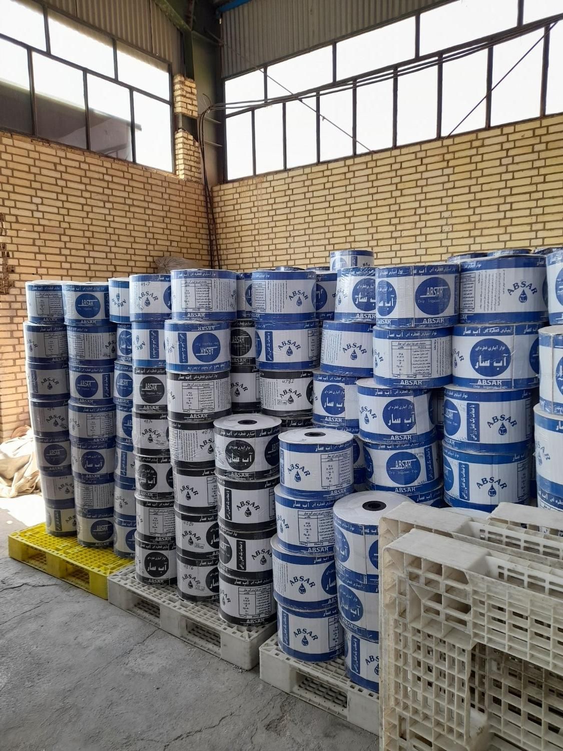 لوله پلی اتیلن در سایز ومتراژهای مختلف|عمده‌فروشی|ایلام, |دیوار