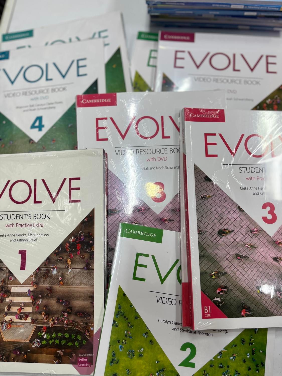 کتاب زبان ایوالو 1 2 3 4 5 ایول ایوال evolve|کتاب و مجله آموزشی|مشهد, سراب|دیوار