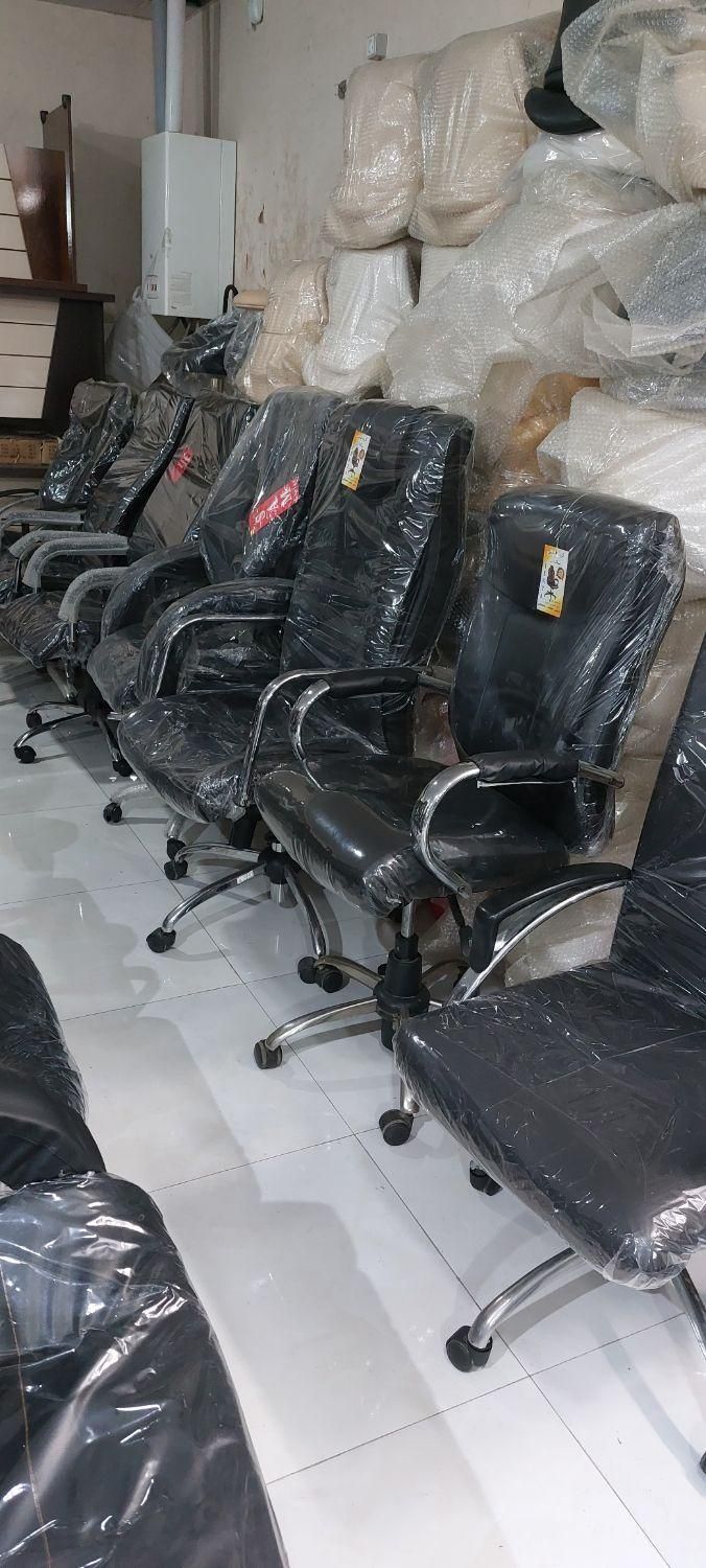 صندلی پیچی گردون|صندلی و نیمکت|مشهد, طلاب|دیوار