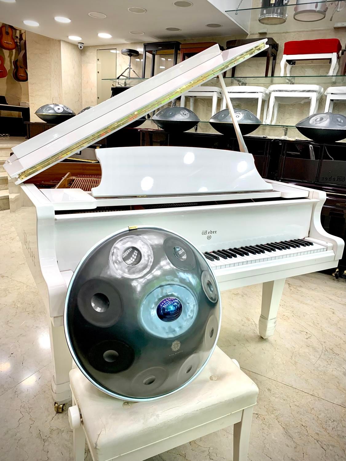 مرکز پخش هنگدرام کیتاپنتام|درام و پرکاشن|تهران, جمهوری|دیوار