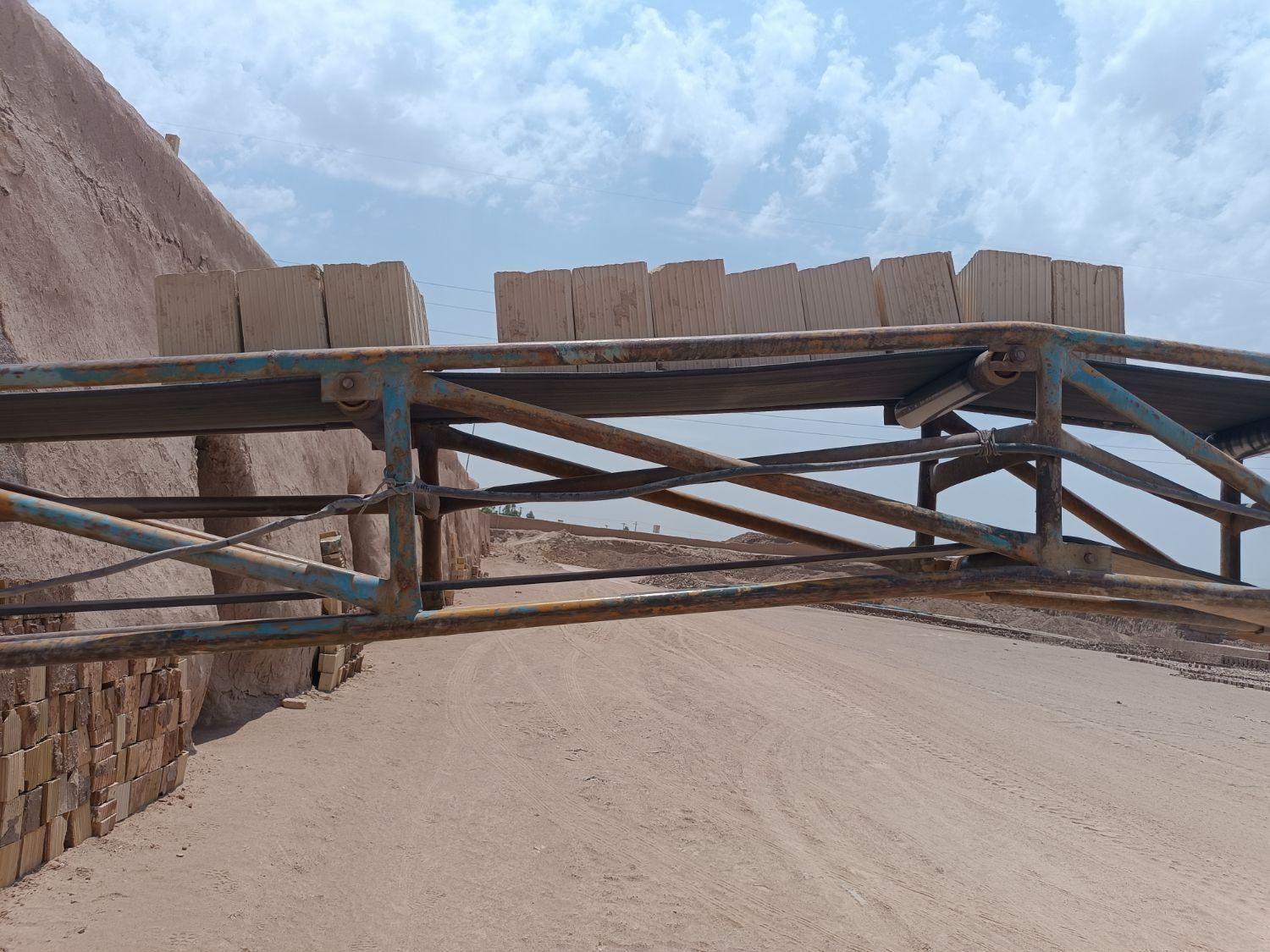 اجرو بلوک تیغه 10و15/سگل شیرازی /بلوک سقفی 20و25|مصالح و تجهیزات ساختمان|یزد, |دیوار