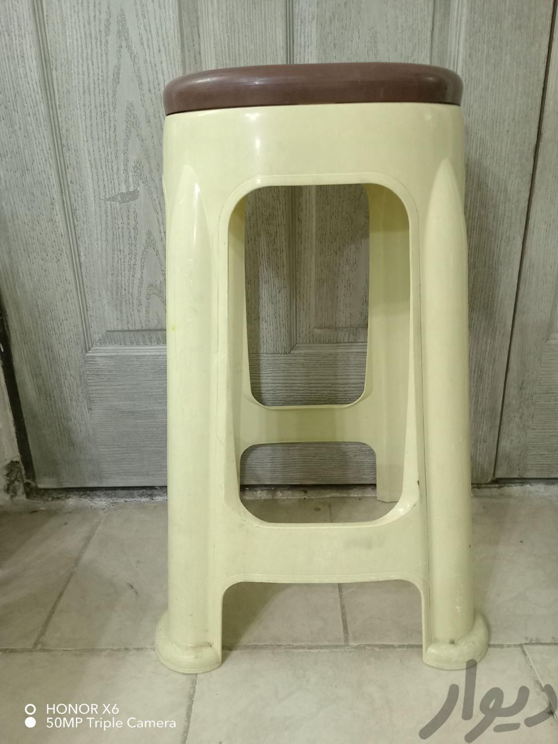 چارپایه پلاستیکی|صندلی و نیمکت|گلبهار, |دیوار