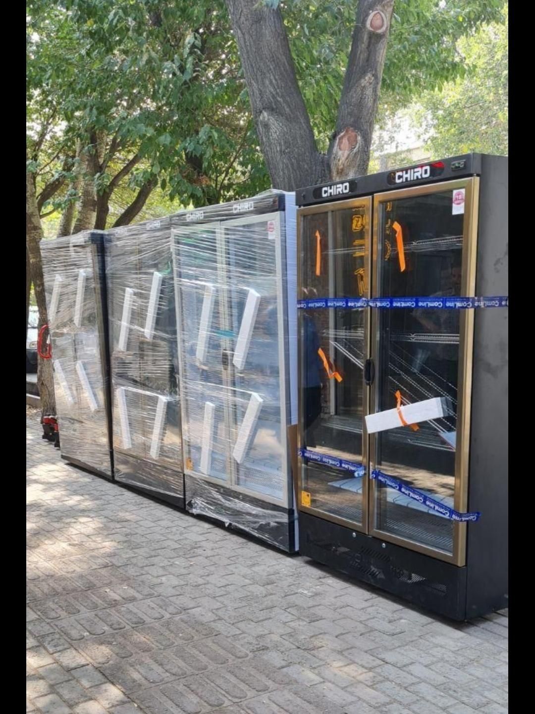 یخچال وفریزر ایستاده ویترینی ۱۲۰ و ۱۵۰ دو درب چیرو|فروشگاه و مغازه|اصفهان, بهارستان|دیوار