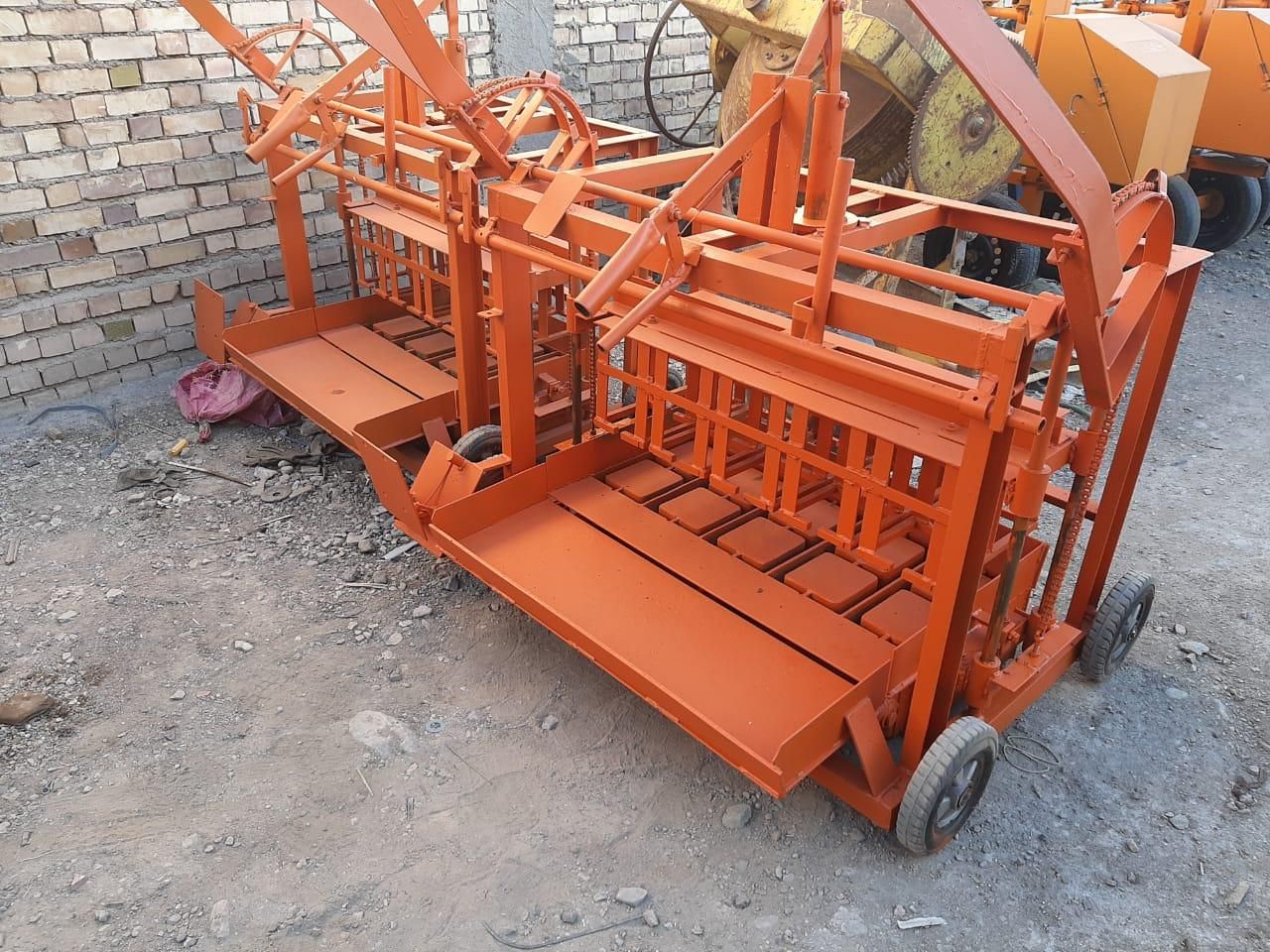 بلوک زن چهار وپنج قالبه تک موتوره|ماشینآلات صنعتی|کرمان, |دیوار