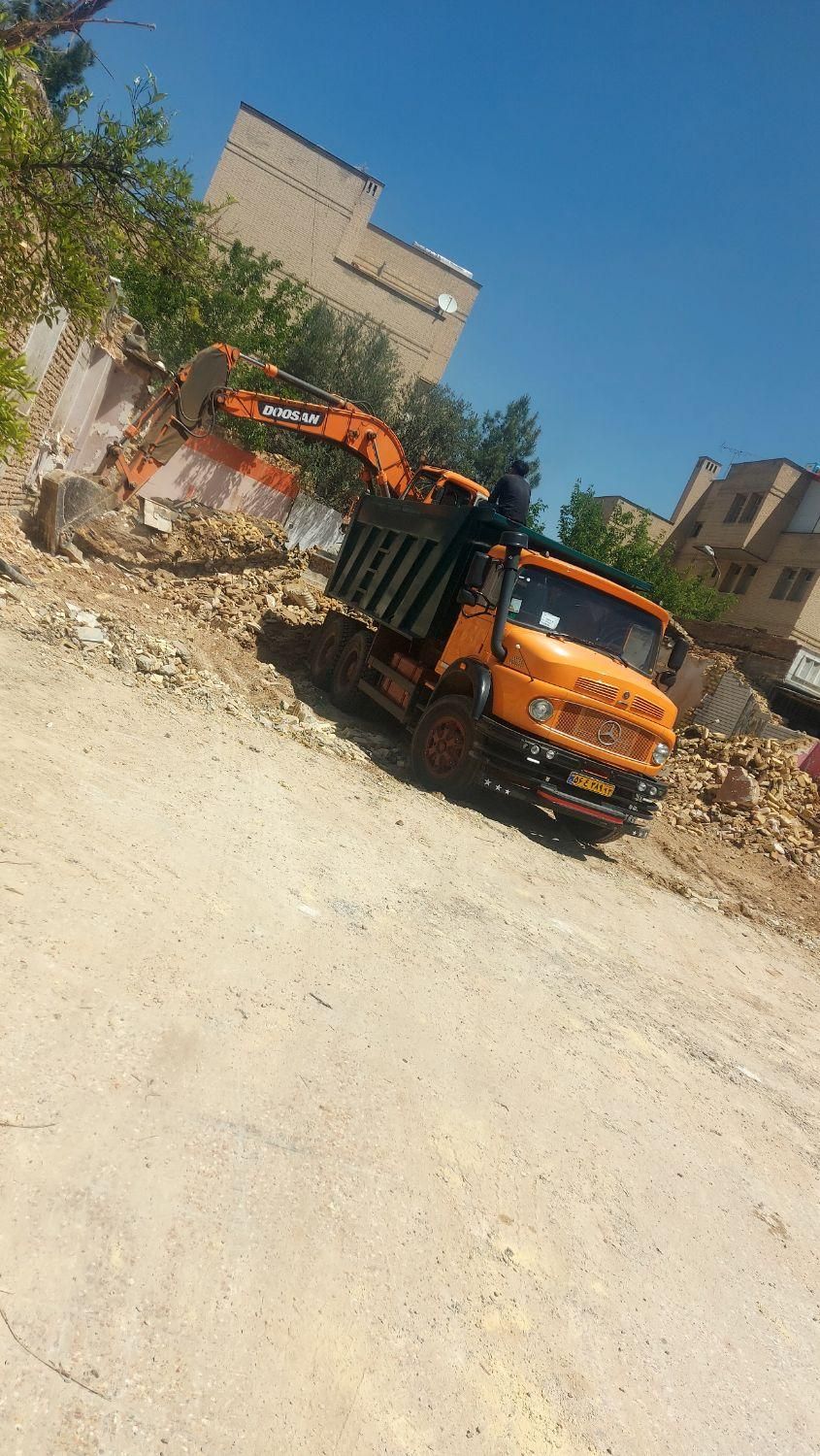 اجاره بیل لاستیکی مینی بیل چکش خاکبرداری و مخلوط|خدمات حمل و نقل|شیراز, نصر|دیوار