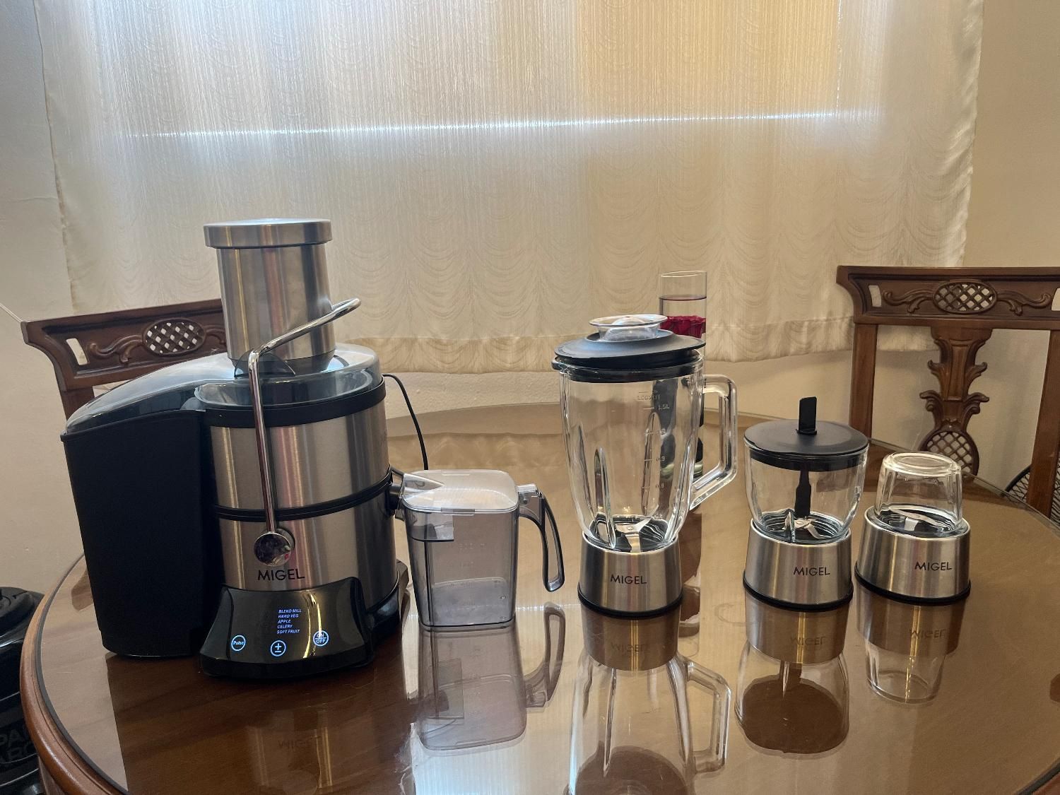ابمیوه گیری چندکاره میگل|آبمیوه‌گیر و آب‌مرکبات‌گیر|اصفهان, بهارستان|دیوار