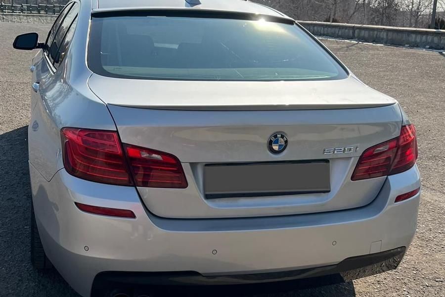 کرایه و اجاره ماشین رنت ماشین بی ام و 528i BMW|خودرو اجاره‌ای|اصفهان, باغ نگاره|دیوار