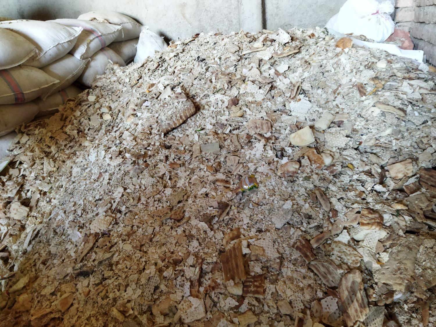 نان خشک|لوازم جانبی مربوط به حیوانات|نظرآباد, |دیوار