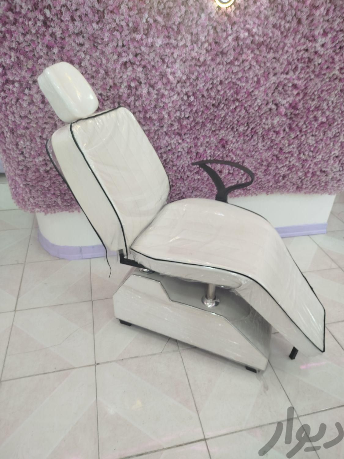 صندلی مناسب آرایشگاه و فیشیال|آرایشگاه و سالن‌های زیبایی|کرج, گوهردشت|دیوار