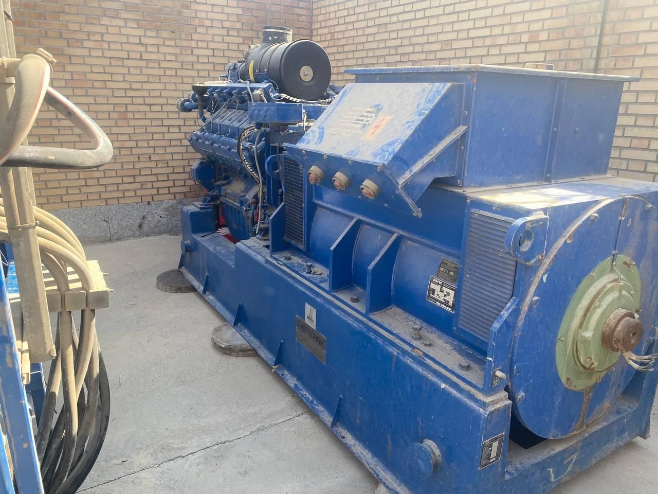 فروش دو دستگاه ژنراتور گازسوز MWM(دویتز) آلمان|ماشین‌آلات صنعتی|تهران, فتح|دیوار