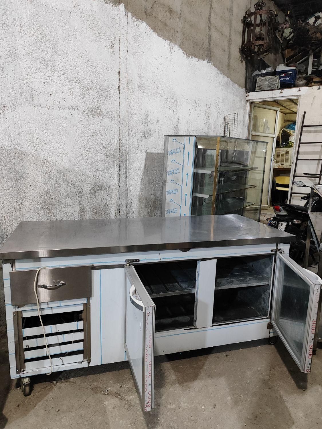 فریزر میز کاری قنادی کافه رستوران قصابی بستنی|فروشگاه و مغازه|تهران, هفده شهریور|دیوار