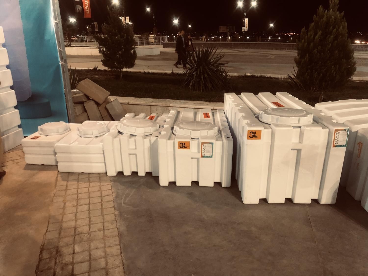 مخزن ایستاده ٢٠٠ لیتری منبع ضدجلبک|مصالح و تجهیزات ساختمان|رشت, نخودچر|دیوار