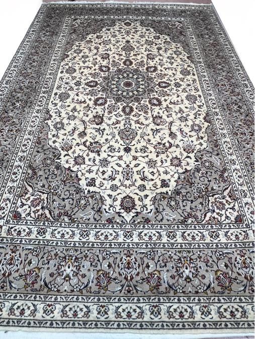 فرش دستبافت ۹متری کاشان دستباف ا|فرش|تهران, نارمک|دیوار