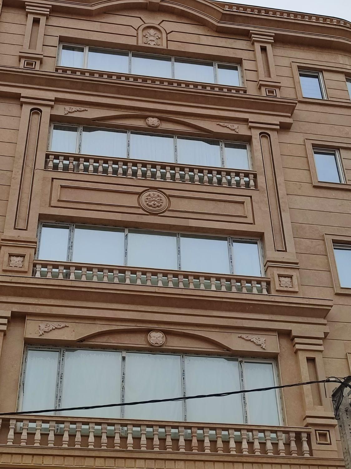 به یک کارگر نیازمندیم|استخدام معماری، عمران و ساختمانی|اردبیل, |دیوار