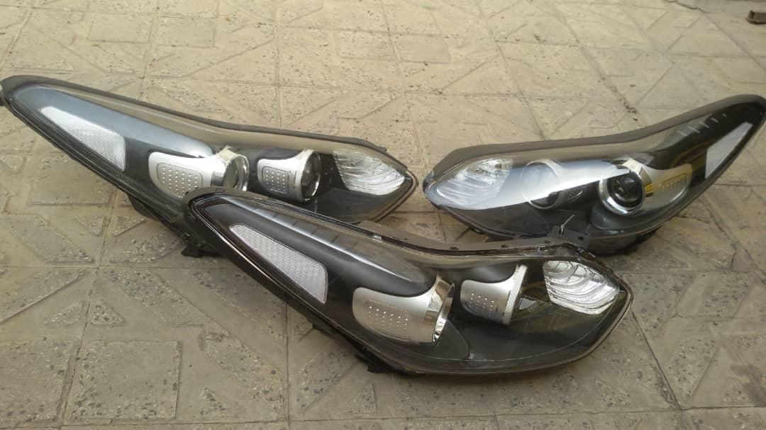 چراغ اسپورتج چراغ کادنزا چراغ سانتافه نیو مکس کروز|قطعات یدکی و لوازم جانبی|تهران, صادقیه|دیوار