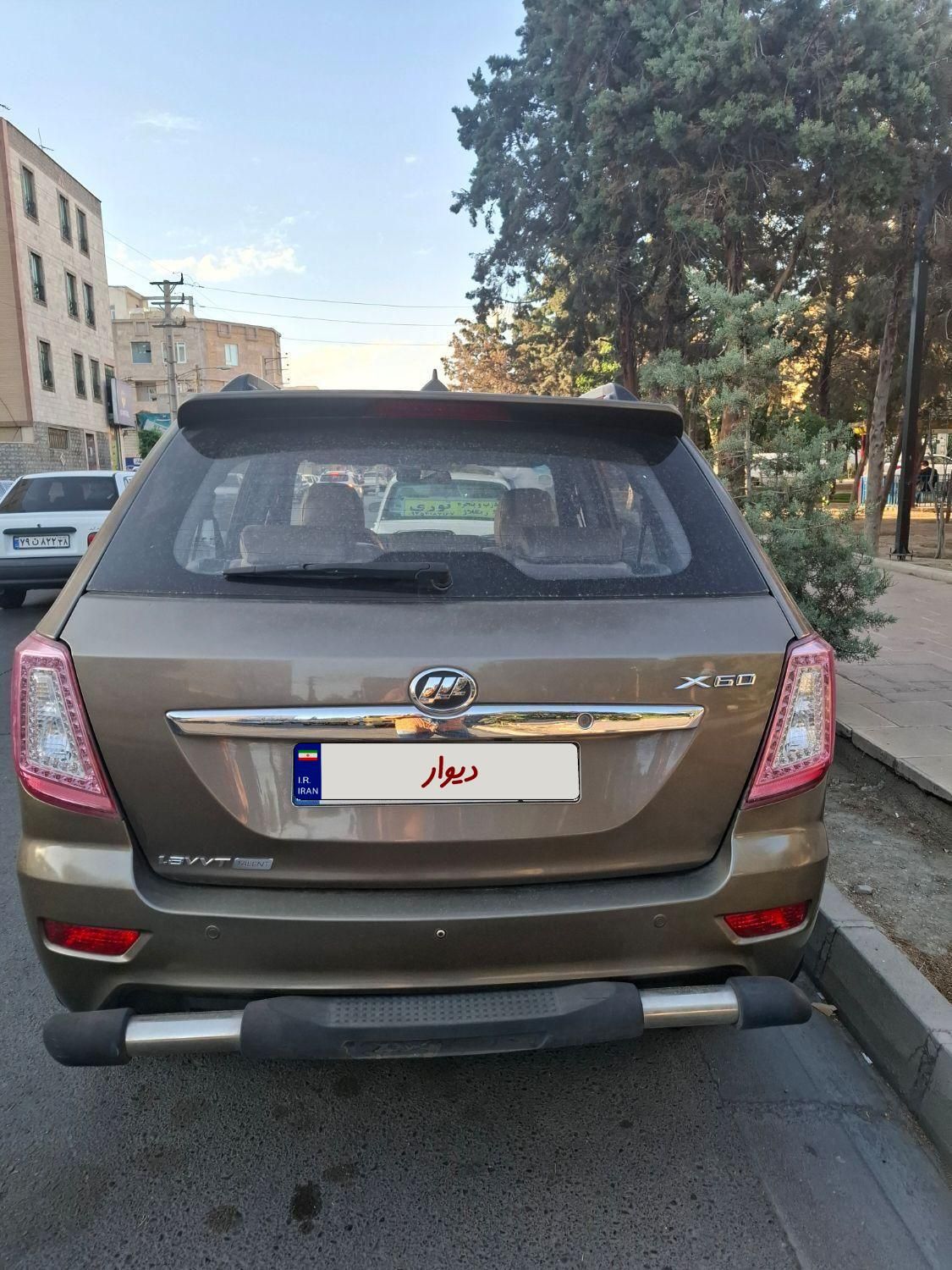 لیفان X60 دنده‌ای، مدل ۱۳۹۵|خودرو سواری و وانت|کرج, شهرک امام رضا|دیوار