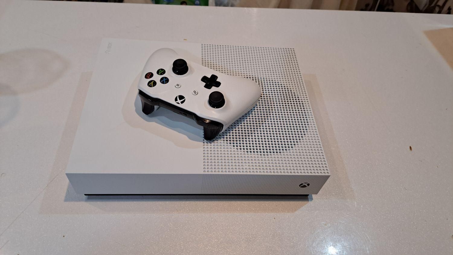 Xbox one s all digital|کنسول، بازی ویدئویی و آنلاین|مشهد, شهرک رازی|دیوار
