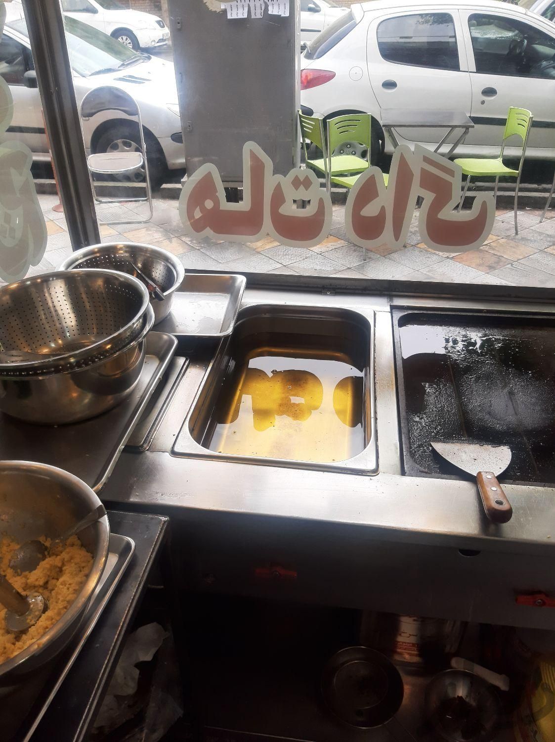 کارگر ساندویچی/کارگر فست فود|استخدام خدمات فروشگاه و رستوران|تهران, نازی‌آباد|دیوار