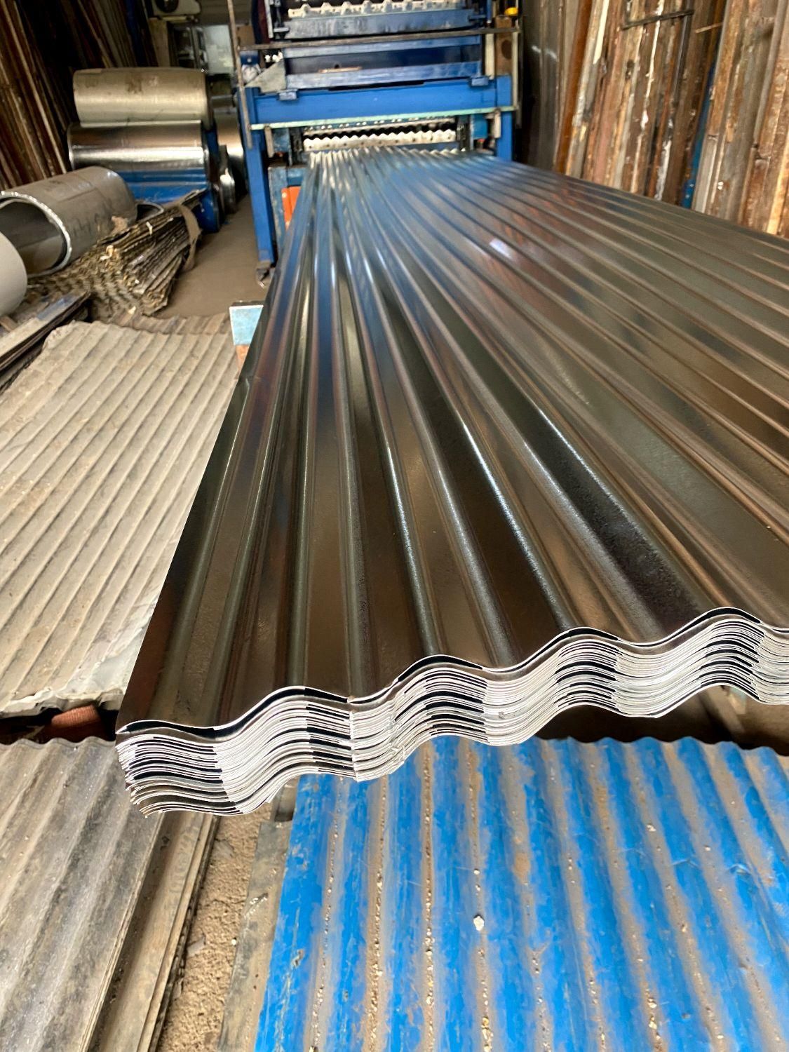 ورق شیروانی رنگی و گالوانیزه سینوسی ذوزنقه طرحسفال|عمدهفروشی|تهران, تهرانسر شرقی|دیوار