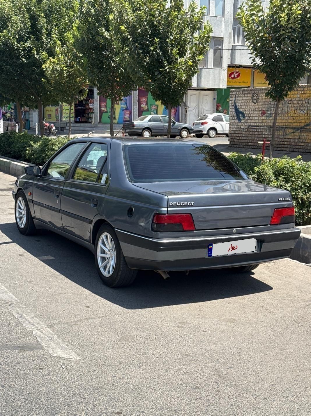 پژو 405 GLX - دوگانه سوز CNG، مدل ۱۳۹۶|خودرو سواری و وانت|قم, آزادگان|دیوار