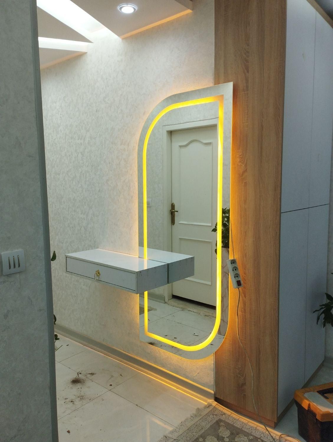 آینه قدی بک لایت آرایشگاهی|آینه|اصفهان, رهنان|دیوار