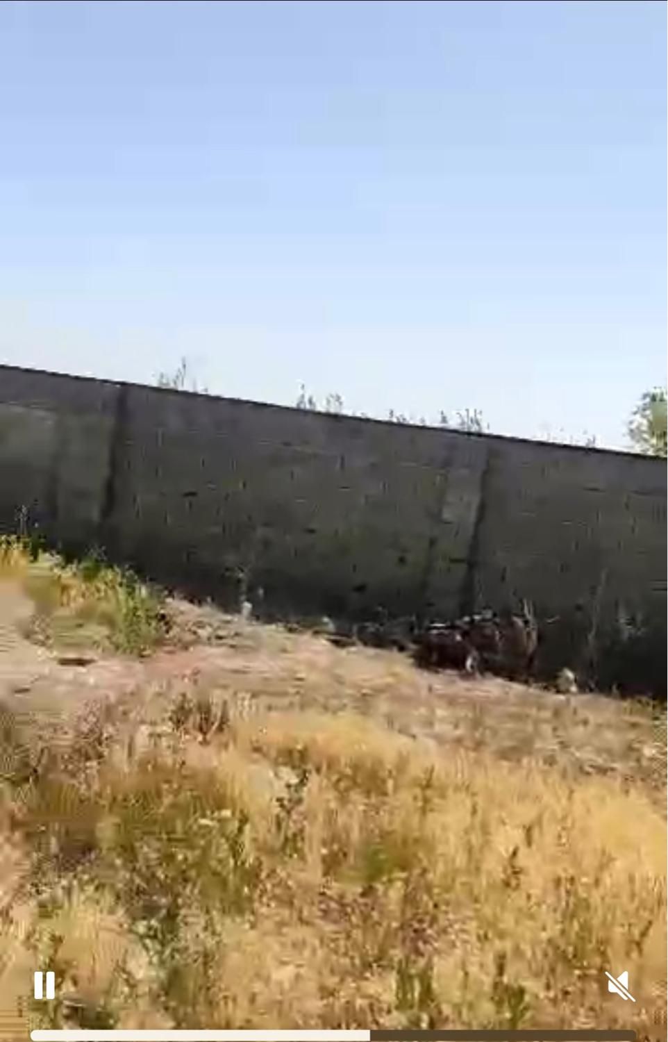 فروش باغچه باغی زمین چهار دیواری سهیلیه ۴۰۰ متر|فروش زمین و ملک کلنگی|کرج, کمال‌شهر|دیوار