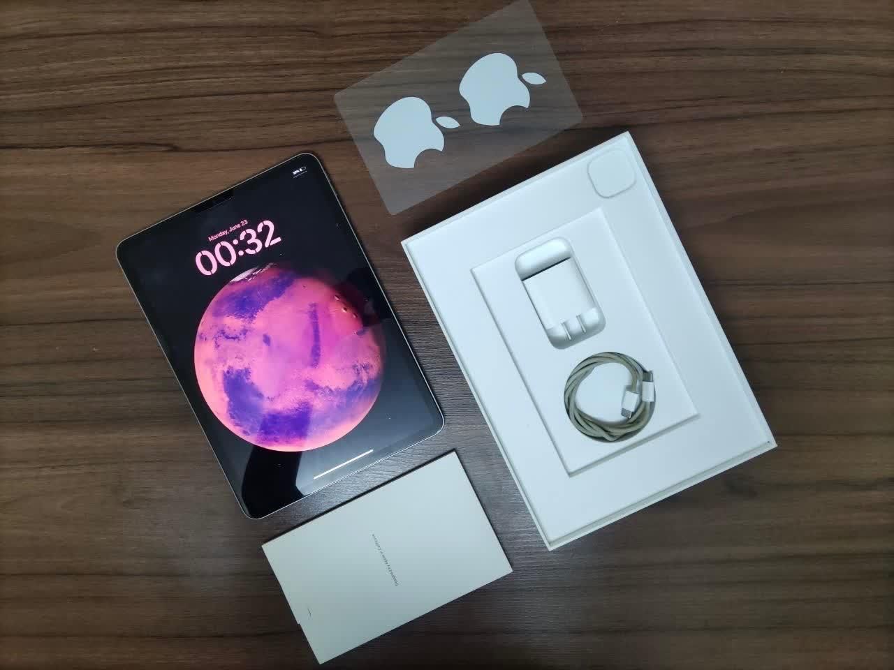 آیپد پرو 11 اینچ (2022 - نسل چهارم) M2 128GB|تبلت|نور, |دیوار