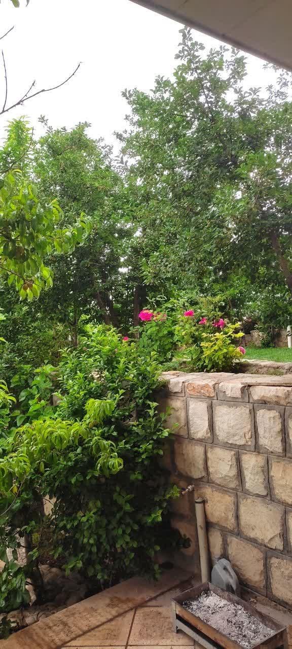 اجاره ویلا داخل دهکده تفریحی چادگان|اجارهٔ کوتاهمدت ویلا و باغ|مبارکه, |دیوار