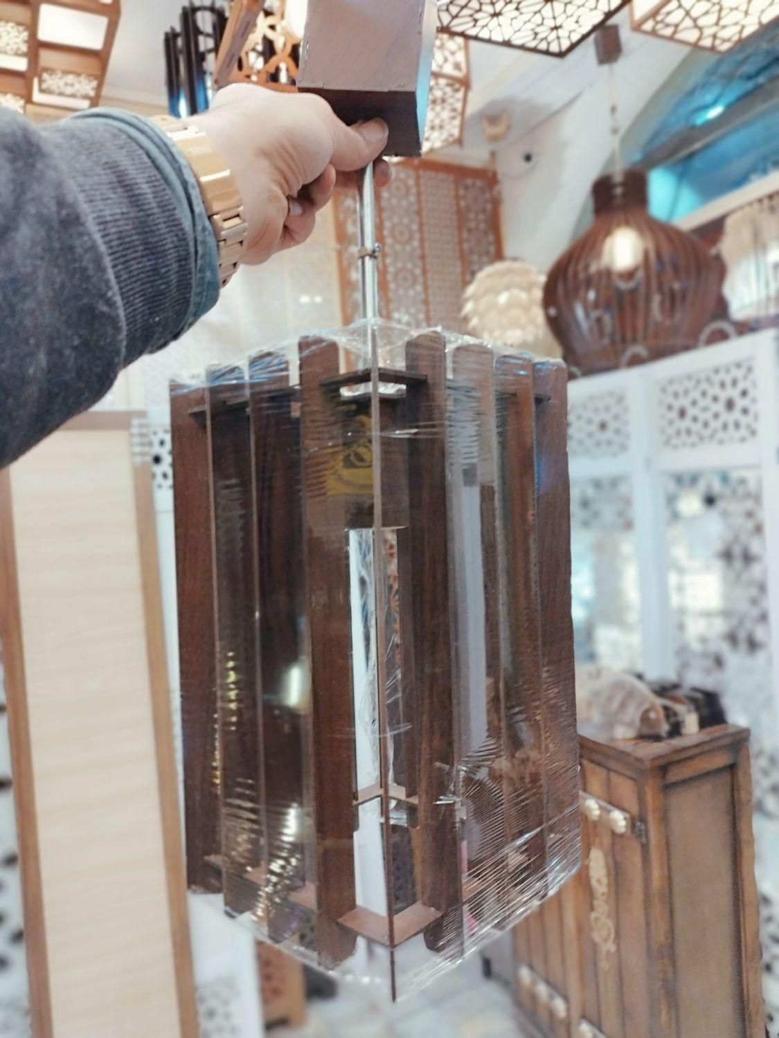 لوستر آویز تک شاخه چوبی کد۱۴|لوستر و چراغ آویز|تبریز, |دیوار