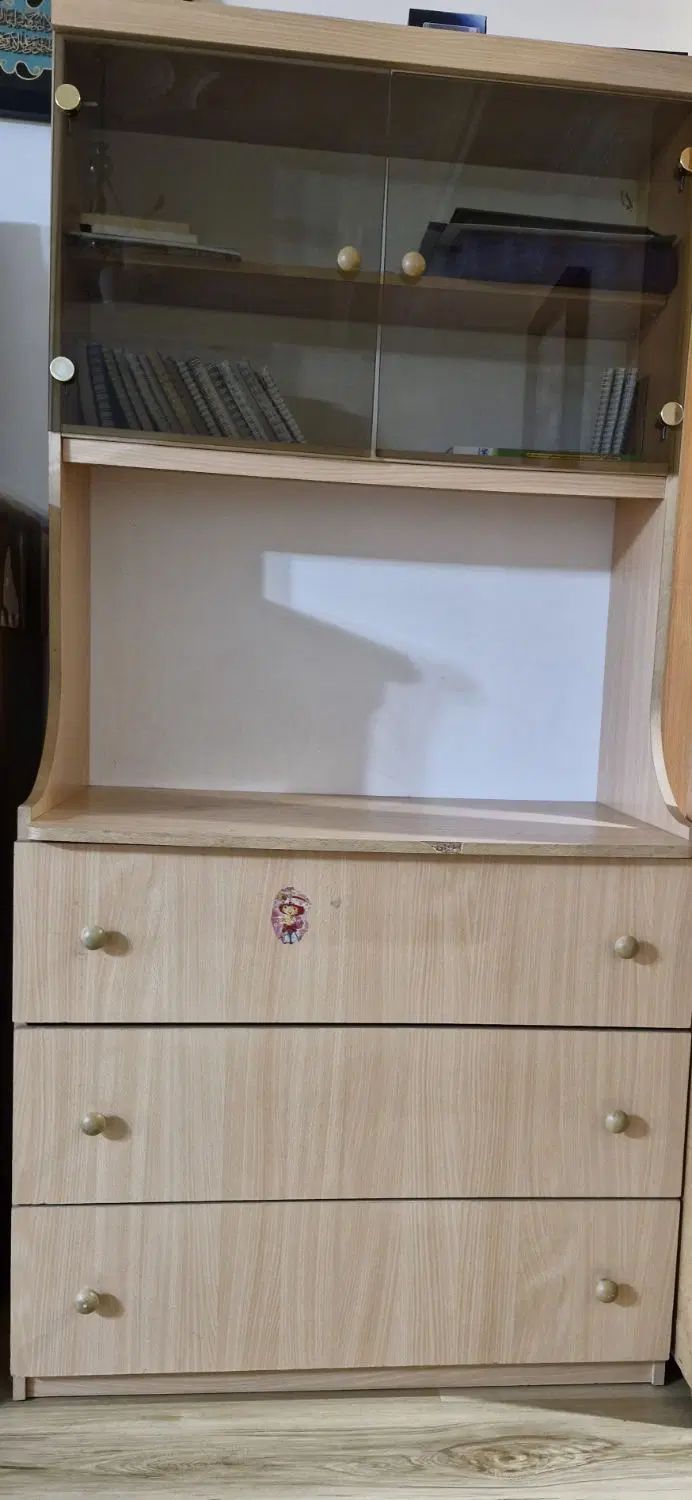 فروش تخت و کتابخانه و جالباسی|تخت و سرویس خواب|رشت, شهرک قدس|دیوار