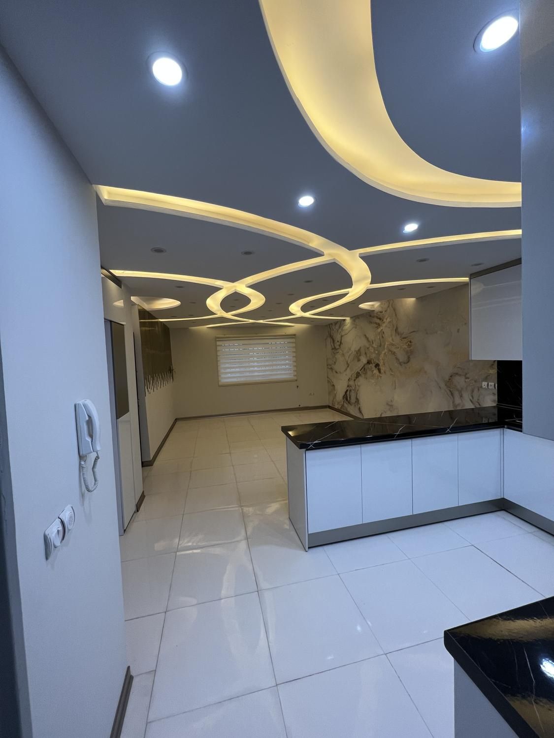 آپارتمان۹۴ متر کوهپایه (۲ کله نور گیر) ۲ واحدی|فروش آپارتمان|پرند, |دیوار