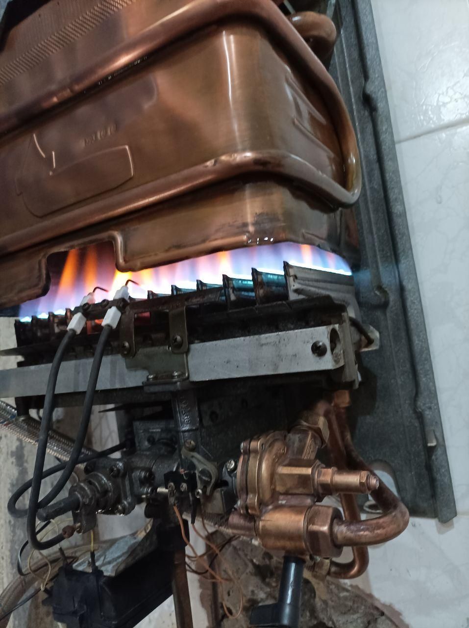 تعمیر وسرویس انواع آبگرمکن|خدمات پیشه و مهارت|آبادان, |دیوار