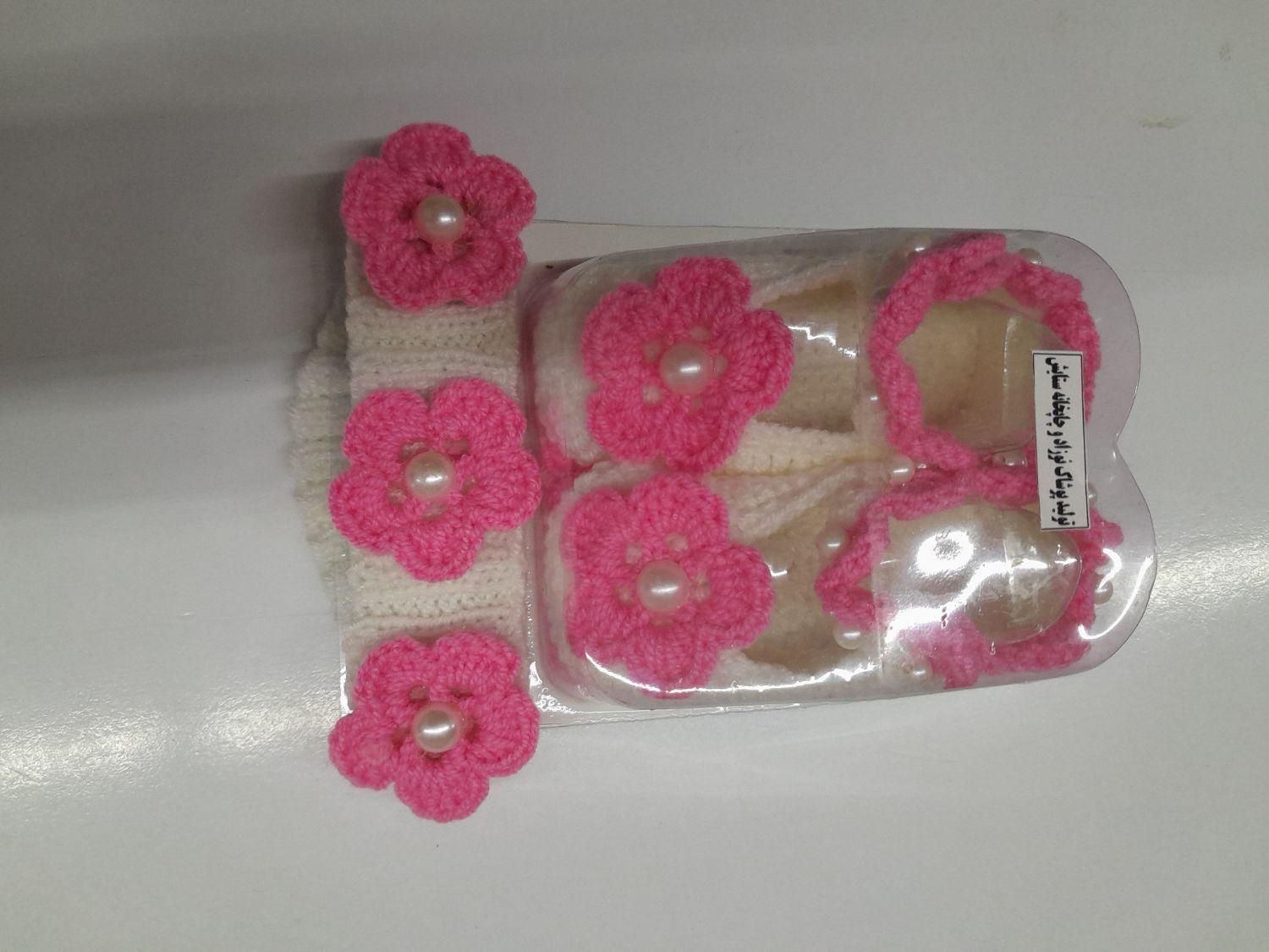 پاپوش ست همراه با تل و گیره سر نوزادی سیسمونی|کفش و لباس بچه|مشهد, رسالت|دیوار