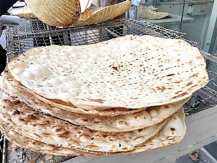 نیازمند شاطر جهت کار در نانوایی|استخدام خدمات فروشگاه و رستوران|اصفهان, رهنان|دیوار