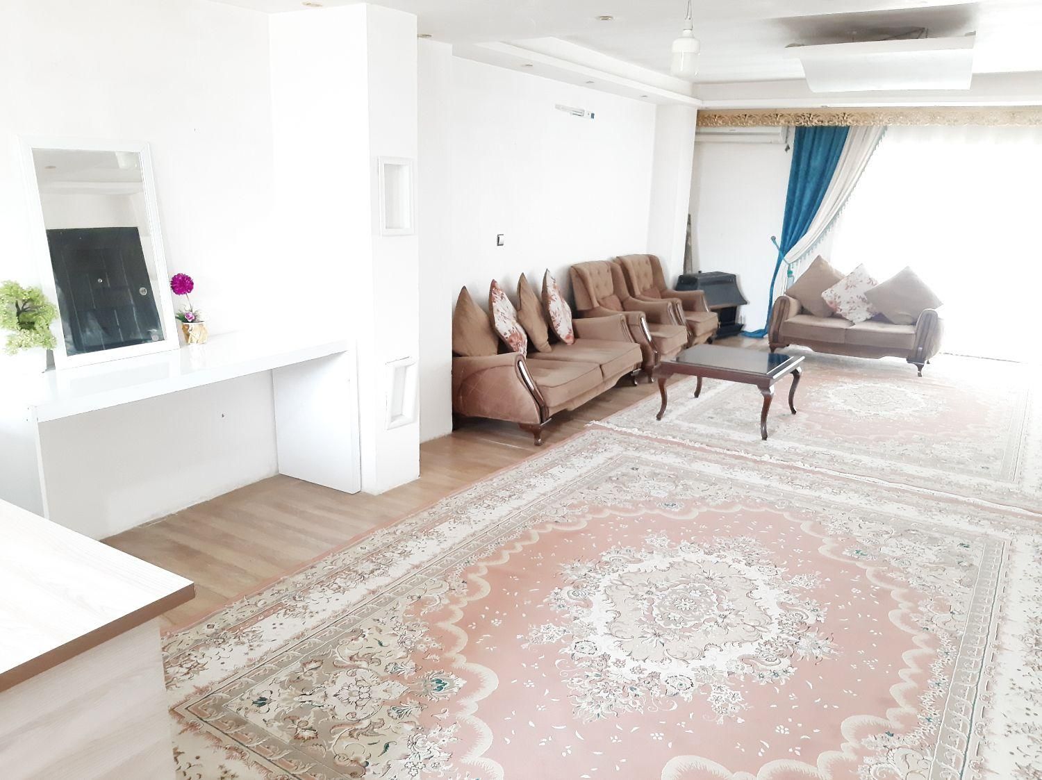 سوییت آپارتمان مبله مرکز شهر اسپیلت دار|اجارهٔ کوتاه‌مدت آپارتمان و سوئیت|بجنورد, |دیوار