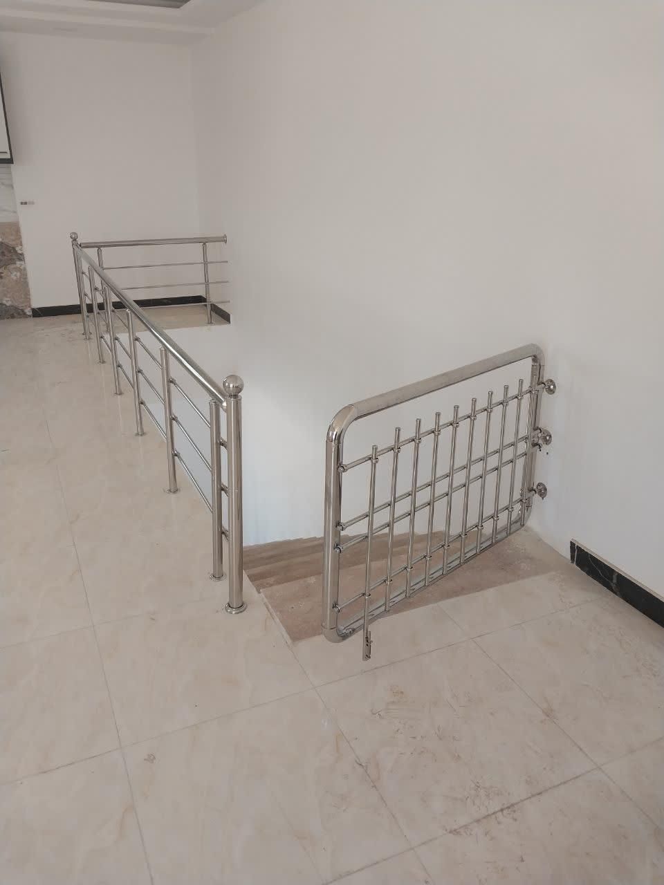 نرده استیل|خدمات پیشه و مهارت|ساوه, |دیوار