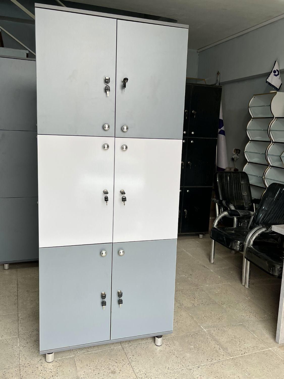 فایل۶درب کمدباشگاهیlپرسنلیlرختکنlمدارسlآموزشگاهl|جاکفشی، کمد، دراور|تهران, قصر فیروزه ۱|دیوار