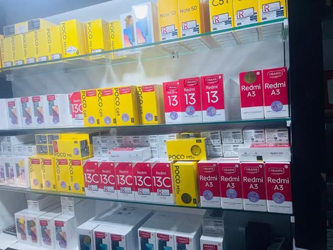 شیاومی ردمی Redmi A3 و A3X گلوبال با شارژر گارانتی|موبایل|شیراز, زند|دیوار