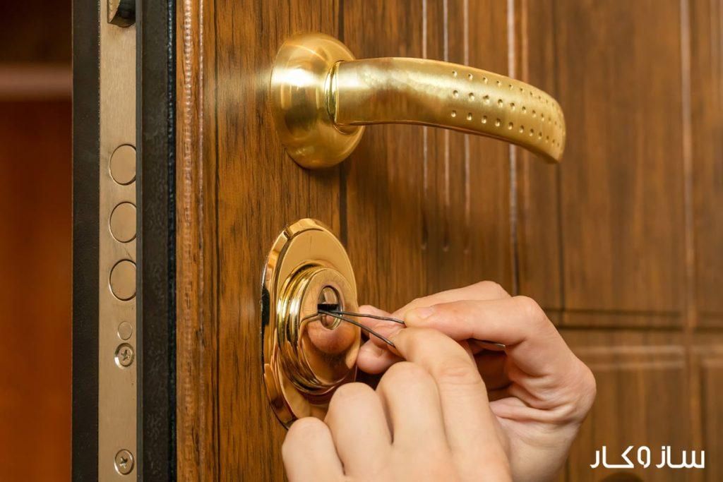 کلیدسازی و خدمات قفل کلید سیار(بازگشایی انواع درب)|خدمات پیشه و مهارت|یزد, |دیوار