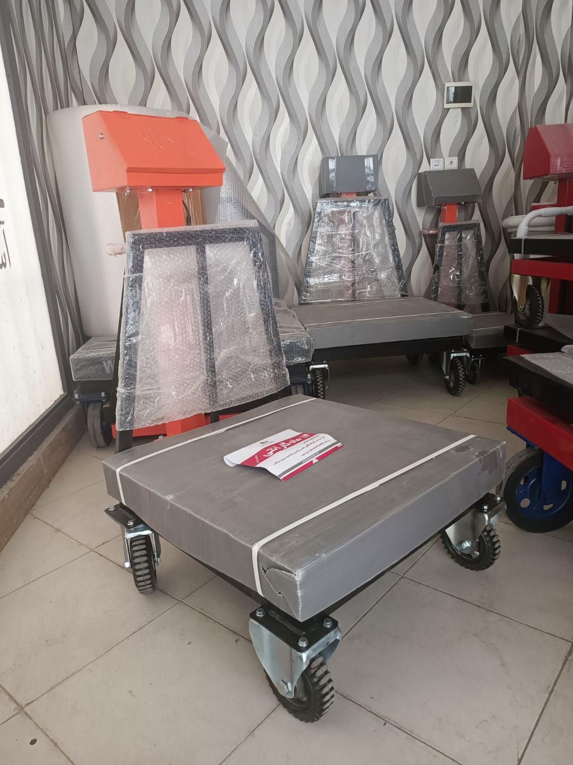 باسکول ۱۰۰کیلو پیام توزین مدل تاشو و ثابت|فروشگاه و مغازه|پاکدشت, |دیوار