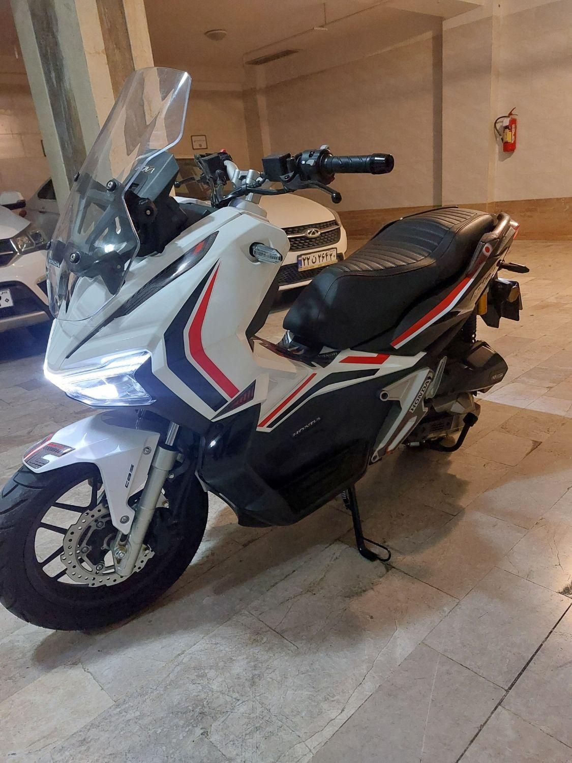 موتور اسکوتر ادونچر  AGV 150 اتومات صفر و نو نو|موتورسیکلت|تهران, جنت‌آباد مرکزی|دیوار