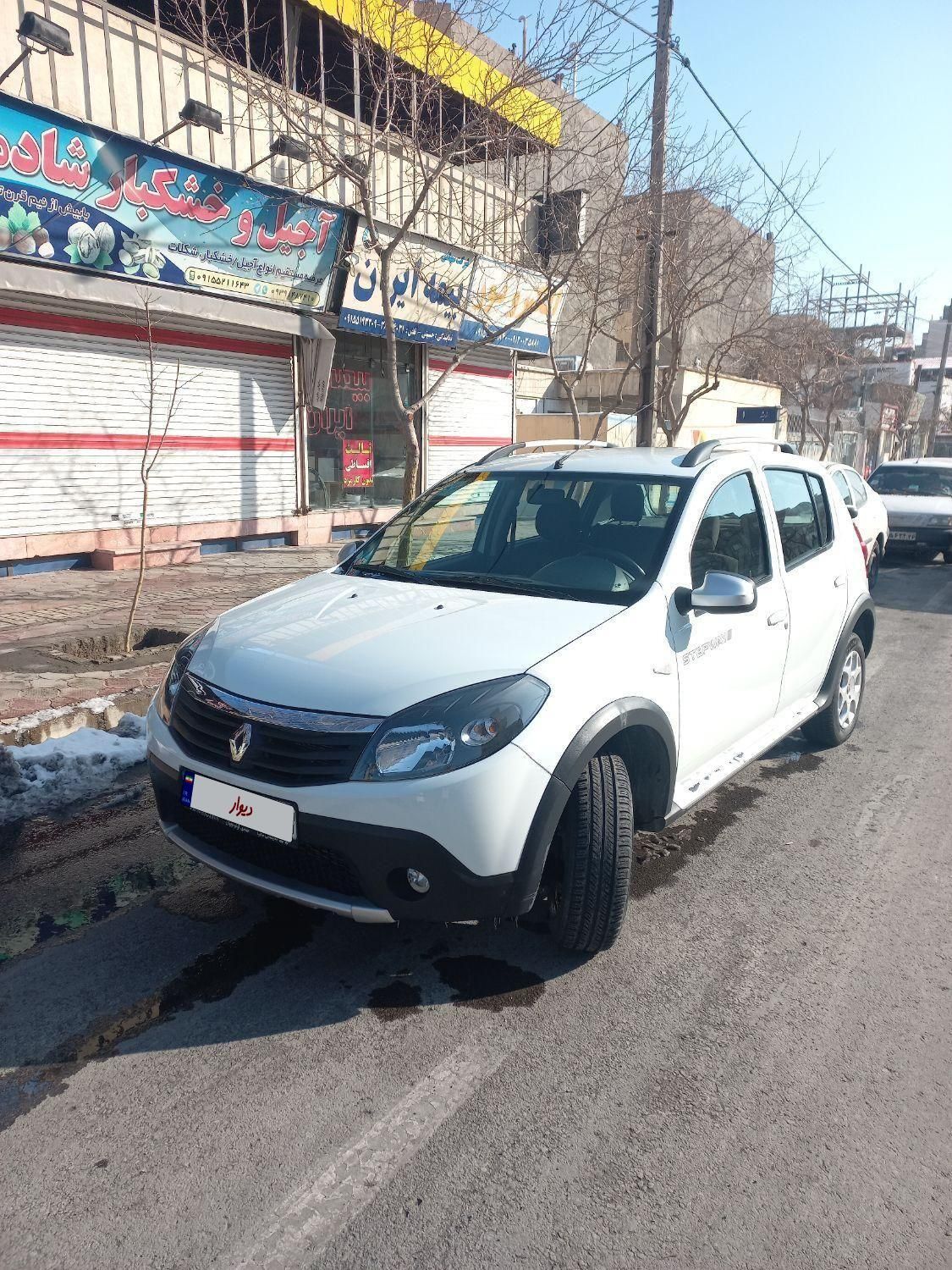 رنو ساندرو استپ‌وی دنده‌ای، مدل ۱۳۹۷|خودرو سواری و وانت|مشهد, قاسم‌آباد (شهرک غرب)|دیوار