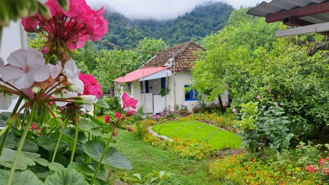 اجاره خونه مادربزرگه در محیط روستایی|اجارهٔ کوتاه‌مدت ویلا و باغ|چوبر, |دیوار