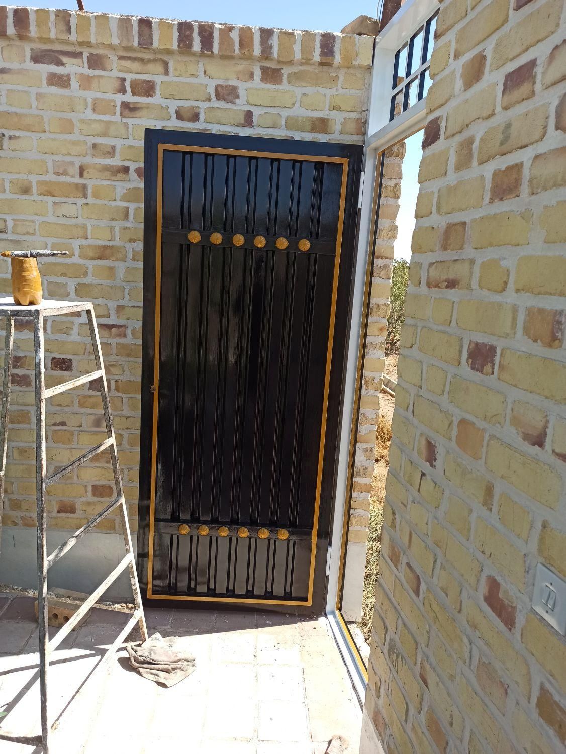 نقاشی ساختمان زیبا رنگ|خدمات پیشه و مهارت|اردکان, |دیوار