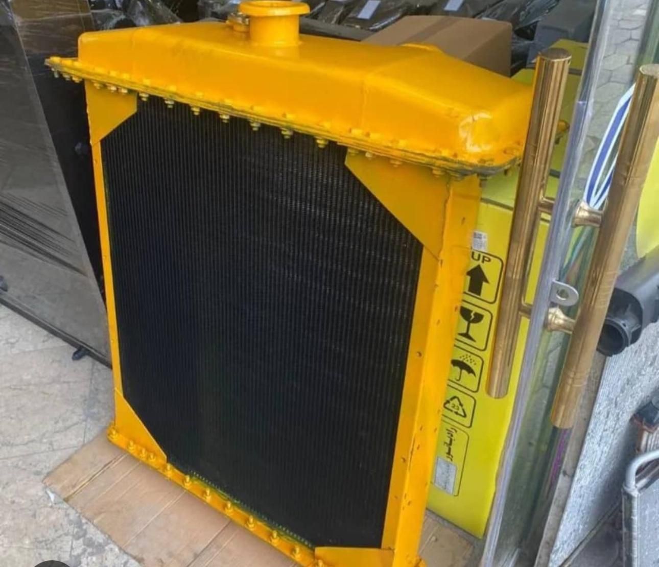 موتور اب ماشین سنگین راهسازی رادیاتور موجود|خدمات موتور و ماشین|سراوان, |دیوار