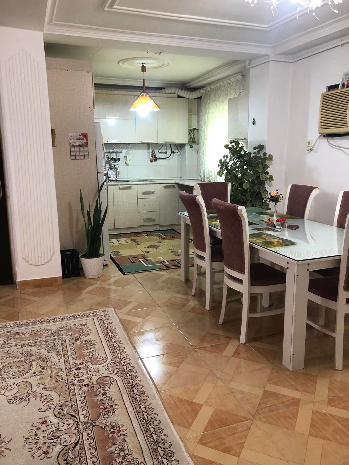 اپارتمان طبقه اول مرکز شهر با پارگینگ اختصاصی|اجارهٔ کوتاه‌مدت آپارتمان و سوئیت|رشت, امین الضرب|دیوار