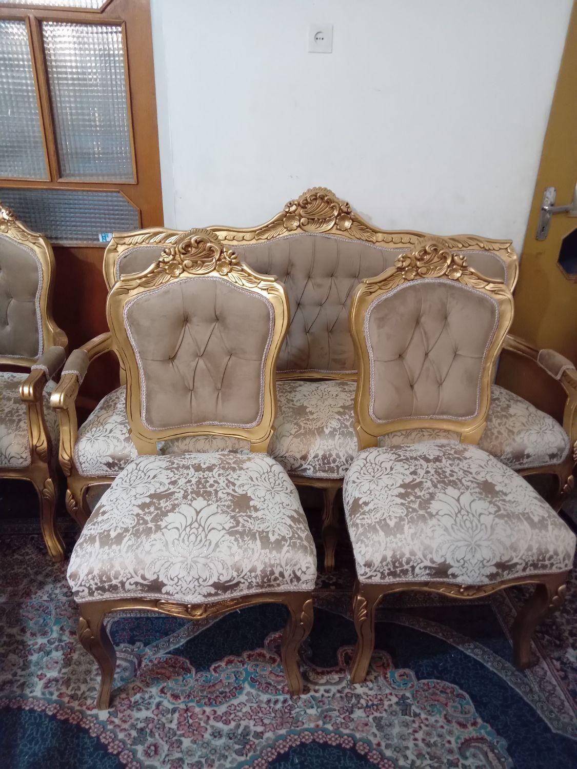 مبل سلطنتی چوب گردوبامیزکاور|مبلمان خانگی و میز عسلی|مشهد, شفا|دیوار