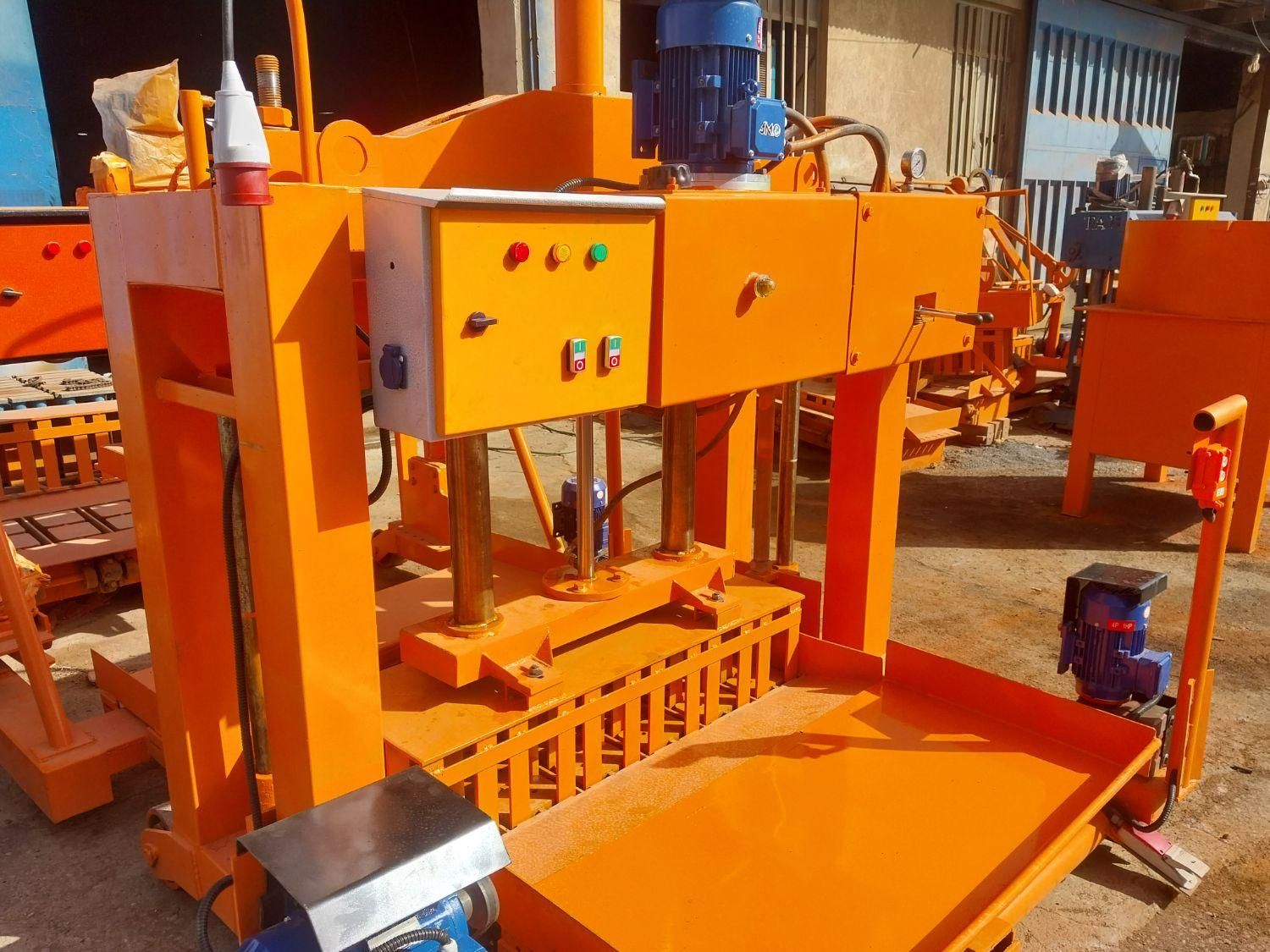 بدون نیاز به باند بلوک زن با۵عددسینی نیمه وتمام|ماشینآلات صنعتی|بجنورد, |دیوار