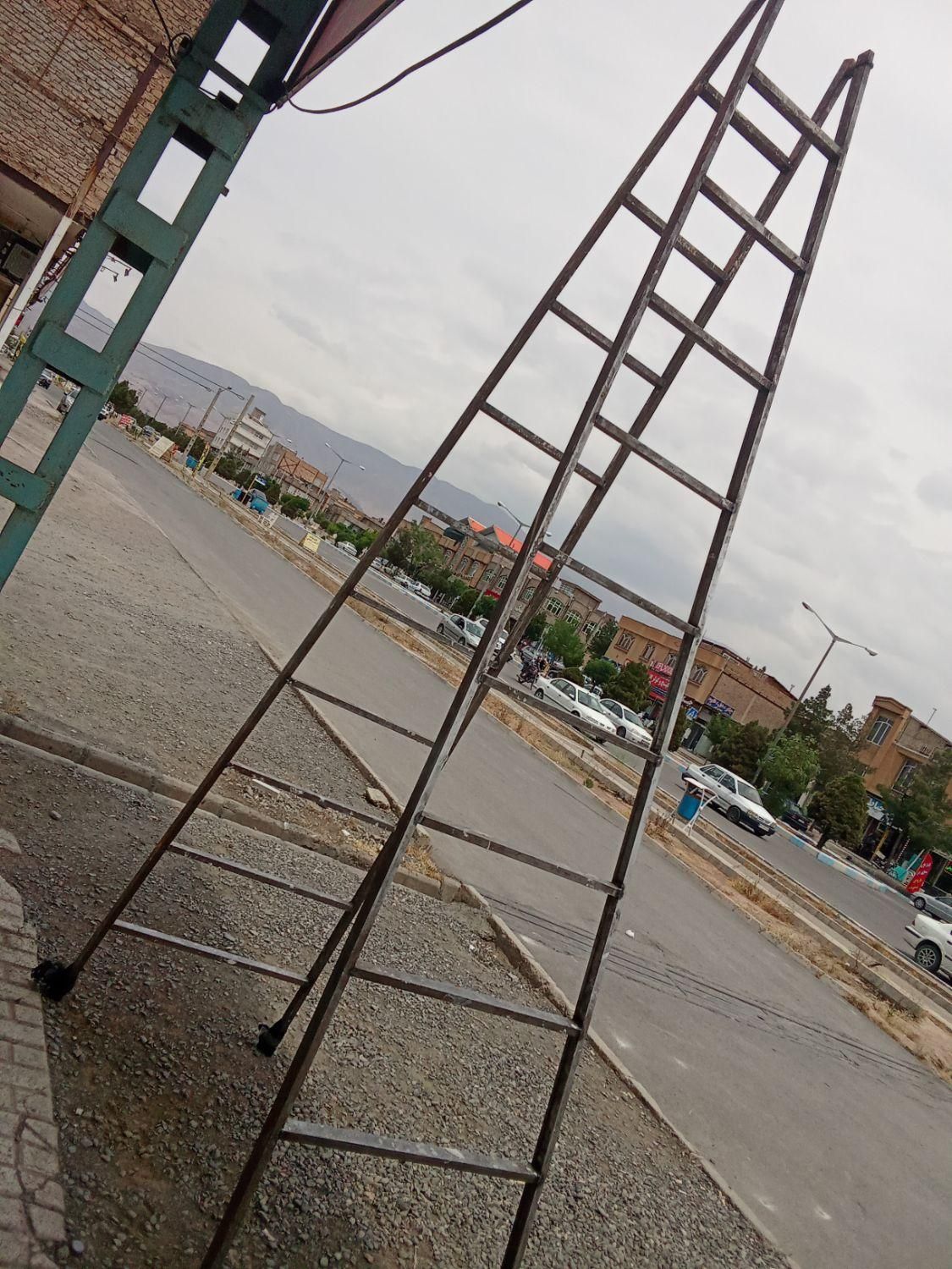 نردبان بلند فروشی|ابزارآلات|نیشابور, گمنام غربی|دیوار